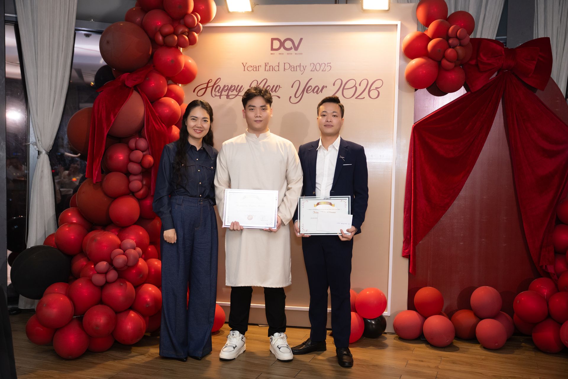 ( Người truyền cảm hứng năm 2025 - (chị) Nguyễn Thị Thúy - Trưởng phòng CNTT)