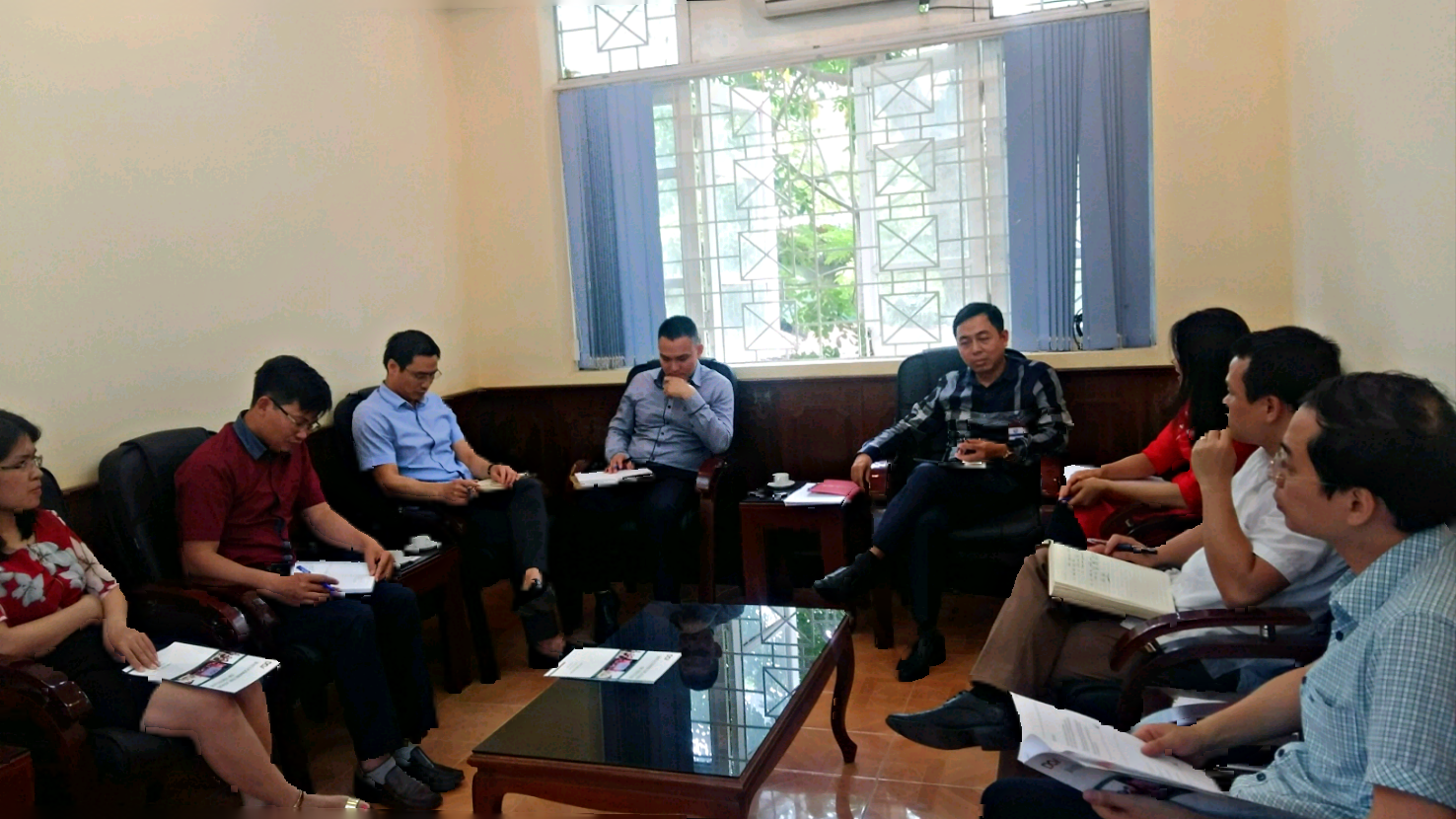 Ban giám đốc DCV cùng thầy cô trường đại học thủ đô Hà Nội