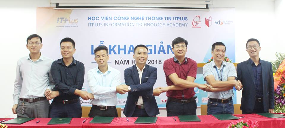 40290177_1119732064841072_4609603032303271936_n