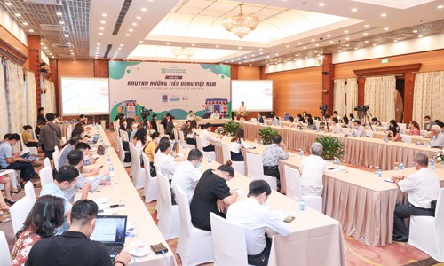 Toàn cảnh diễn đàn